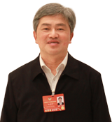 阮诗玮
全国政协委员、福建省政协副主席
建议缩短基础教育学制 取消中考普职分流