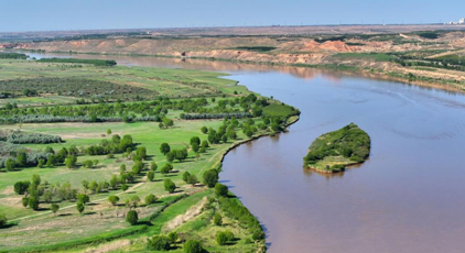  The Yellow River shows its ecological beauty in summer