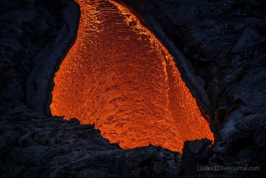 火山喷发岩浆横流的壮观景象(组图【19】