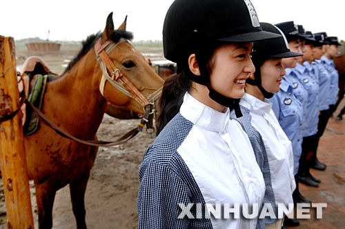 盘点中国各地女子骑警队:昆明已撤销(图)【7】