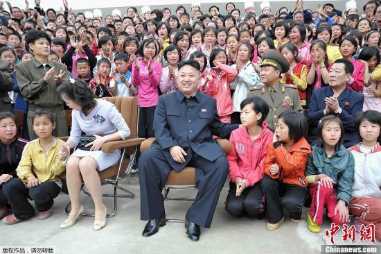 朝鲜土地人口各多少_朝鲜数万人集会谴责联合国对朝决议(3)