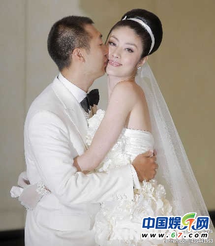 陈若仪婚纱照_陈若仪性感图片