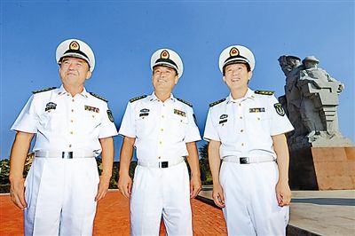 誓将热血铸核盾——海军北海舰队某潜艇基地掠影