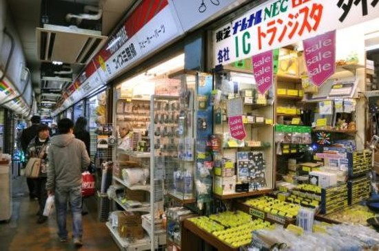 日本东京秋叶原电器街鼻祖无线电商店街将关门