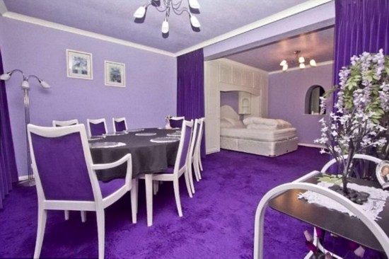 英地产商推独特紫色梦幻屋受热捧