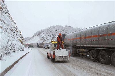 下雪天能不能不封高速?