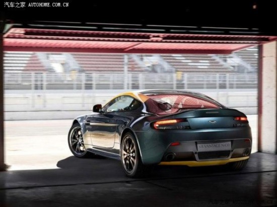 ˹١˹١V8 Vantage2015 4.7 N430