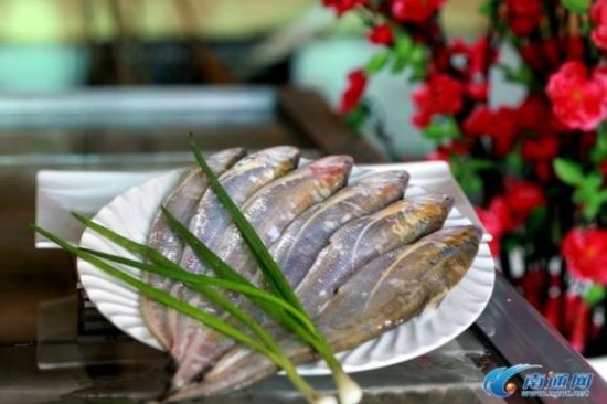 南通长江刀鱼价格上涨 最贵每斤3200元(图)