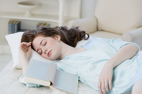 当心！24种错误睡眠方式加速女人衰老【26】