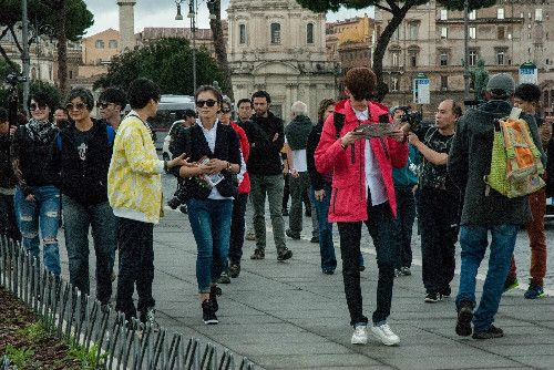 《花儿与少年》第二期剧透:张翰刘涛街头暴走