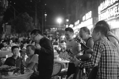 居民投诉合肥大通路夜市一条街摊点扰民严重