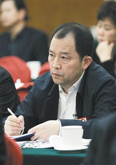 警方初步认定铜陵有色董事长坠楼系自杀