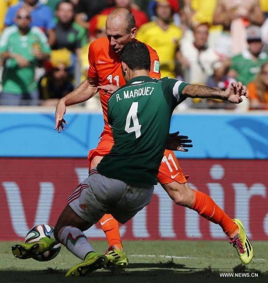 Netherlands won 2-1 over Mexico and qualified for Quarter-finals on Sunday.