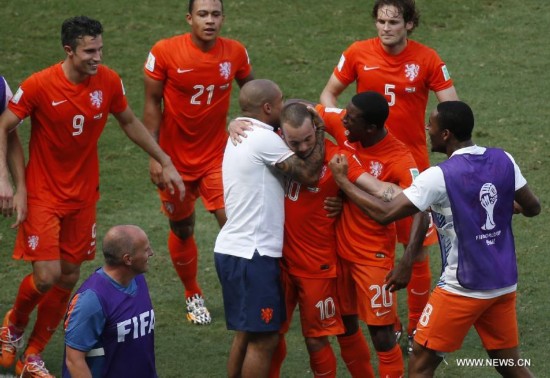 Netherlands won 2-1 over Mexico and qualified for Quarter-finals on Sunday.