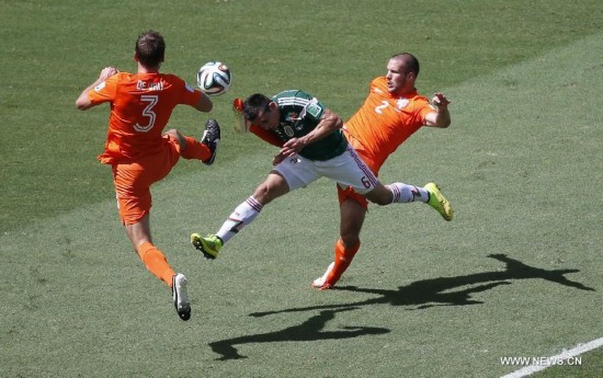 Netherlands won 2-1 over Mexico and qualified for Quarter-finals on Sunday.