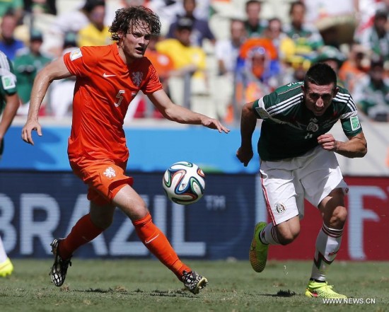 Netherlands won 2-1 over Mexico and qualified for Quarter-finals on Sunday.