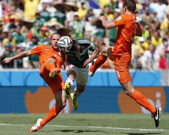 Netherlands won 2-1 over Mexico and qualified for Quarter-finals on Sunday.