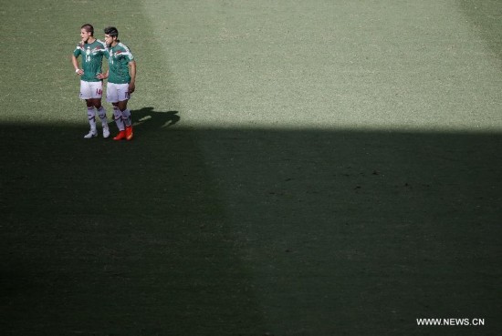 Netherlands won 2-1 over Mexico and qualified for Quarter-finals on Sunday.