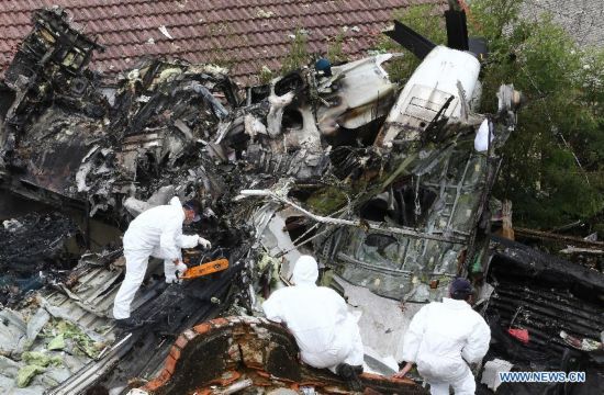 #CHINA-PENGHU-PLANE CRASH (CN)