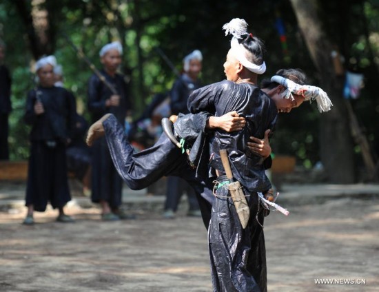 CHINA-GUIZHOU-MIAO ETHNIC GROUP-GUNSLINGER (CN)