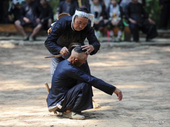 CHINA-GUIZHOU-MIAO ETHNIC GROUP-GUNSLINGER (CN)