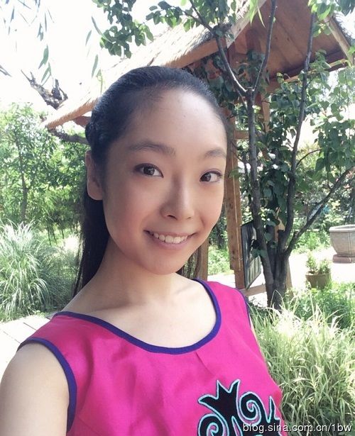 欧阳奋强18岁漂亮女儿近照(组图)