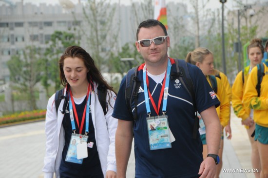 Photos of athletes and coashes taken on August 19, 2014 show how fashionable they are in Youth Olympic Village of Nanjing 2014 Youth Olympic Games which kicked off on August 16, 2014 in Nanjing, east China's Jiangsu Province.