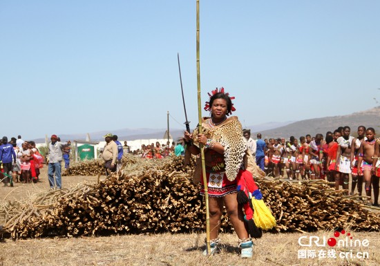 南非祖鲁族女人视频_原始部落少女成人礼_祖鲁族少女图片集