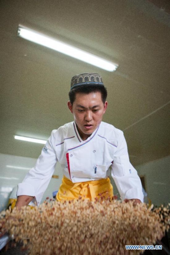 #CHINA-YINCHUAN-HANDMADE MOON CAKE (CN*)