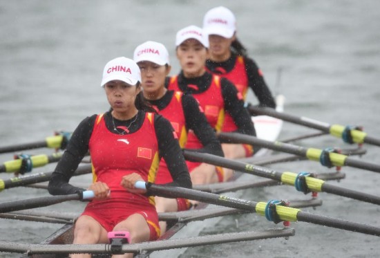 China won the gold medal with 7 minutes and 25.09 seconds. 