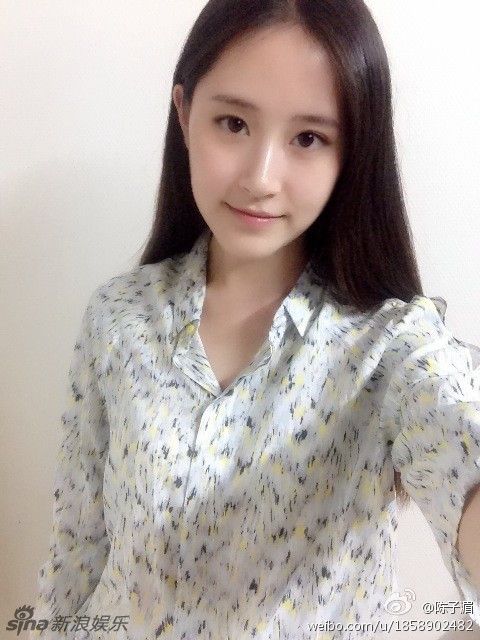 最美女学生会主席晒自拍 养眼校花大盘点(图)