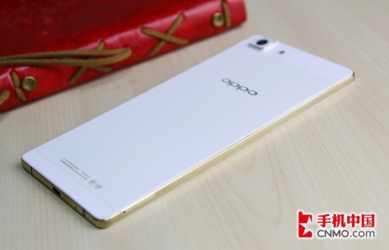 超薄手机巅峰之作 金色版OPPO R5图赏