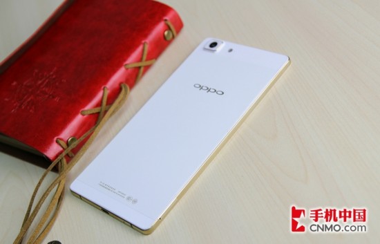 超薄手机巅峰之作 金色版OPPO R5图赏