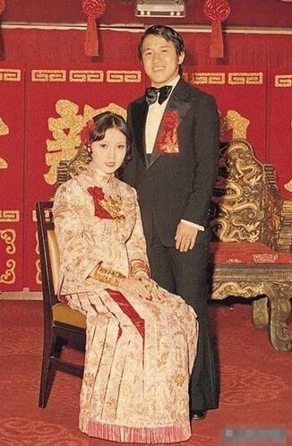 曾志伟称王祖蓝求婚成功像儿子娶媳妇 李亚男否认怀孕