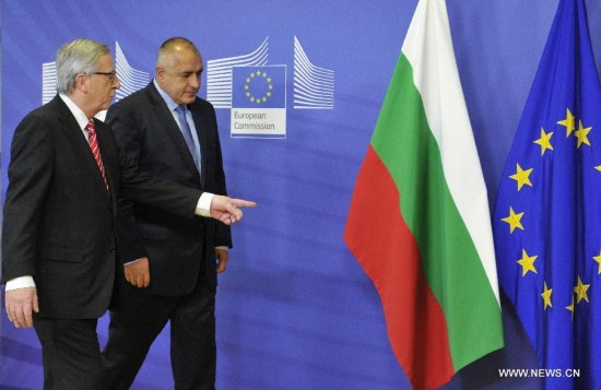 European Commission President Jean-Claude Juncker (L) meets with Prime Minister of Bulgaria Boyko Borissov at EU headquarters in Brussels, Belgium, Dec. 4, 2014.