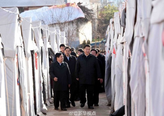 2015年1月19日，习近平来到鲁甸小寨镇甘家寨红旗社区过渡安置点。