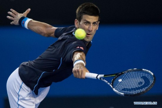 Novak Djokovic of Serbia returns the ball during the men's singles third round match against Fernando Verdasco of Spain at the 2015 Australian Open tennis tournament at Melbourne Park in Melbourne, Australia, Jan. 24, 2015. Djokovic won 3-0. (Xinhua/Bai Xue) 