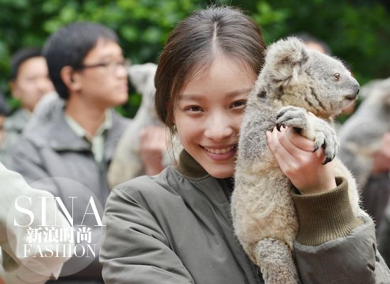 李宇春倪妮真人首秀素颜无敌卖萌无罪2