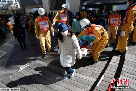 日本举行地震逃生演练 纪念3.11大地震4周年