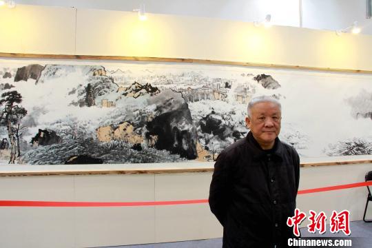 115米中国画巨幅长卷《长江万里图》亮相