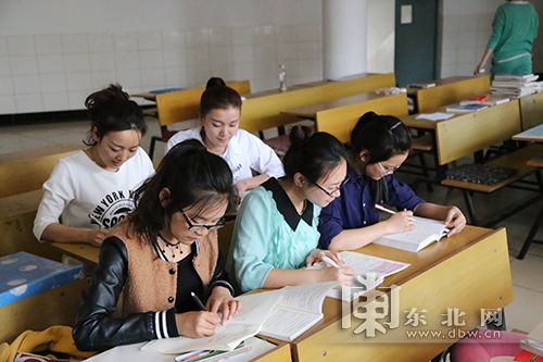 东北农业大学再现学霸寝室 6朵姐妹花共赴保研