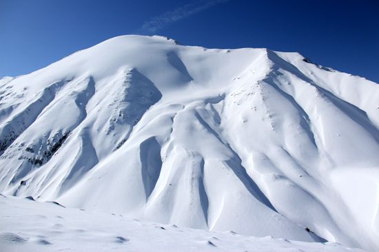 岗什卡雪峰美景.孟/ /摄