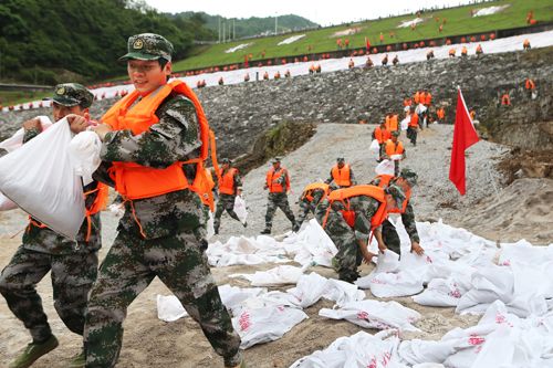 临武县开展防汛应急演练