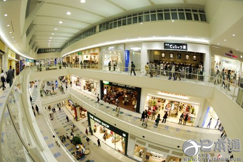 日本购物中心销售额连续两个月走高