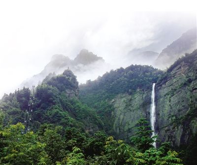 匡庐奇秀甲天下(跟着唐诗宋词去旅游)