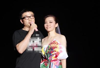 jane zhang announced love 张靓颖公布恋情 张靓颖男友冯轲现场激吻