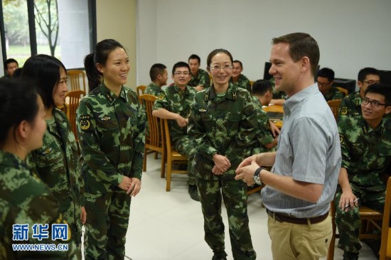 （軍事）（3）維和防暴隊裡“霸王花”