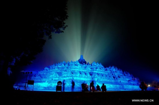 INDONESIA-MAGELANG-BOROBUDUR TEMPLE-UN DAY