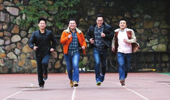 中南大学左家垅学霸F4:4人一起自习过节