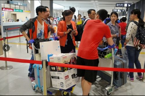 港媒:中国游客日本抢购避孕套 因国内的不安全